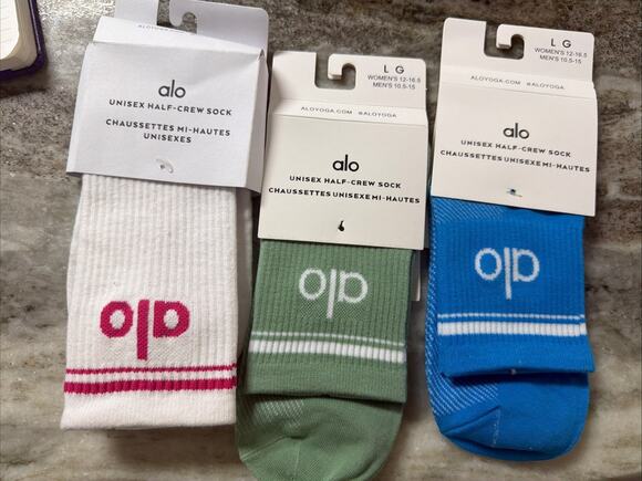 ALO Accessories - Lot Of 3 NEW ALO YOGA CREW SOCKS (AR23)